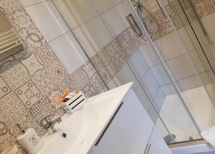 Frühstückspension Lumiere 3*